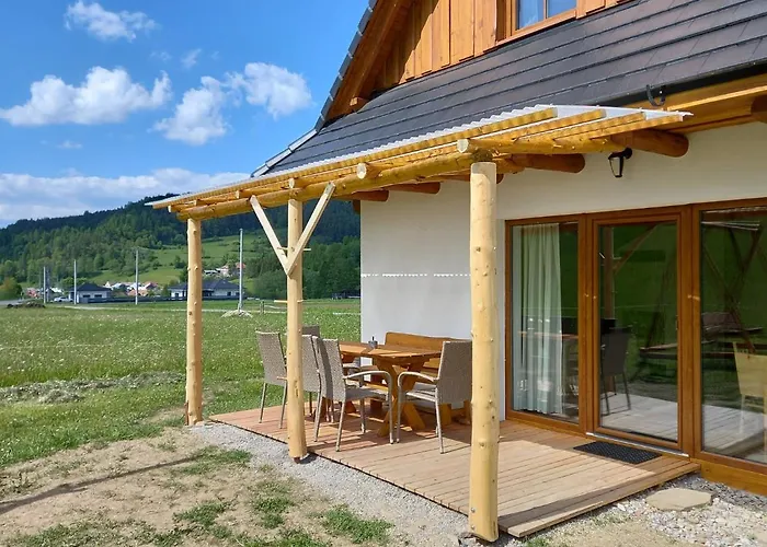 度假居 Pod Lesom *